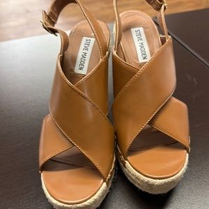 Steve Madden Women's Tan Crisscross Espadrille Wedge Sandals
